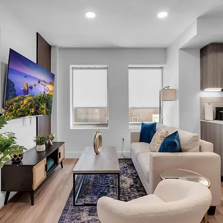 1Br Near Bok Center - Gym, Lounge, Balcony, Pet Ok Appartement